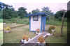 Yes..they do have restrooms in Fiji.jpg (19366 bytes)